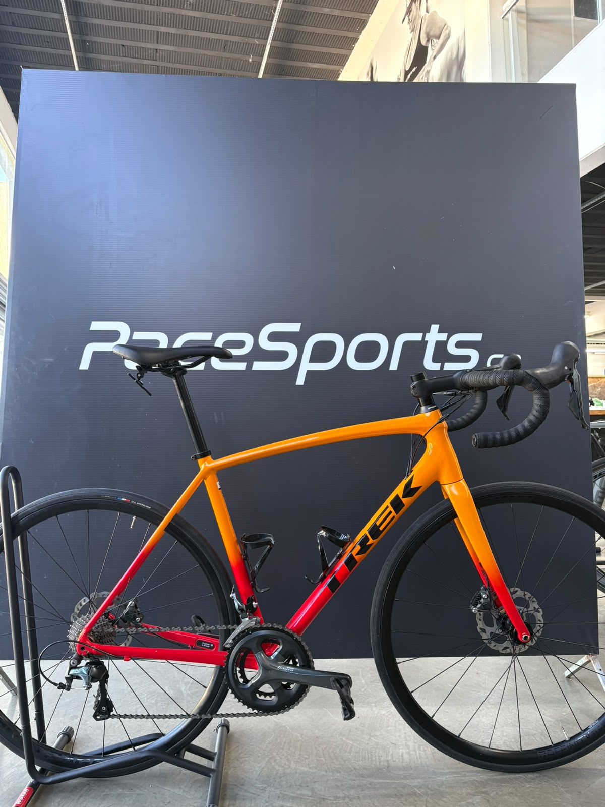 TREK ÉMONDA ALR 4