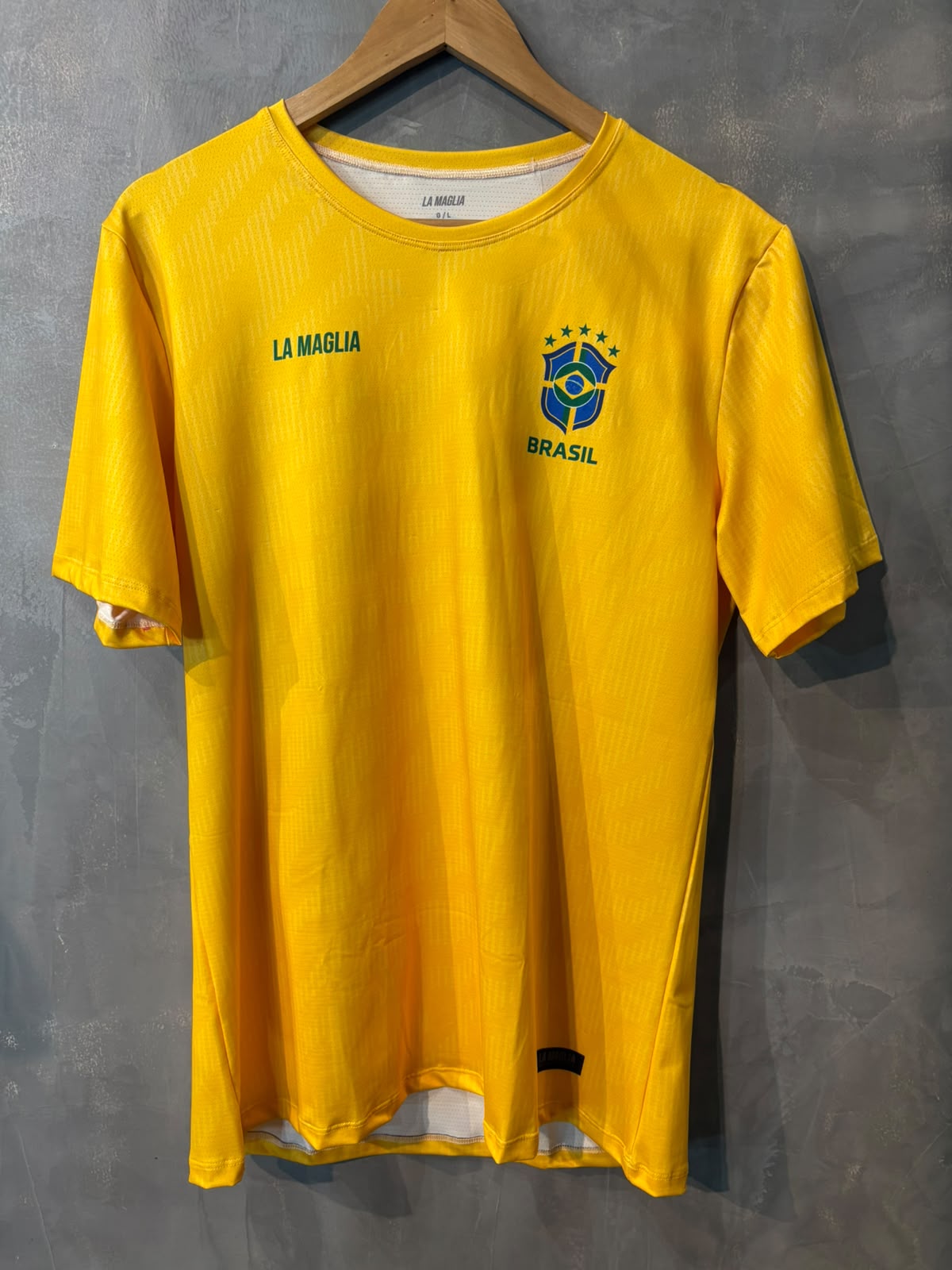 T-SHIRT CASUAL BRASIL LAMAGLIA