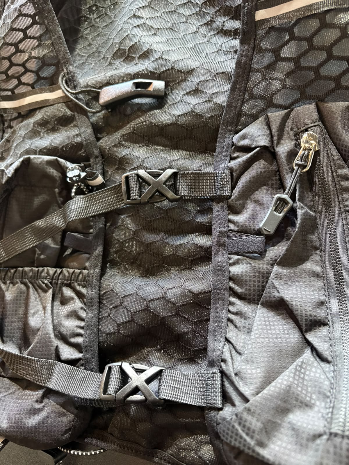 COLETE DE HIDRATAÇÃO AZELA-PRETO 4 BOLSOS