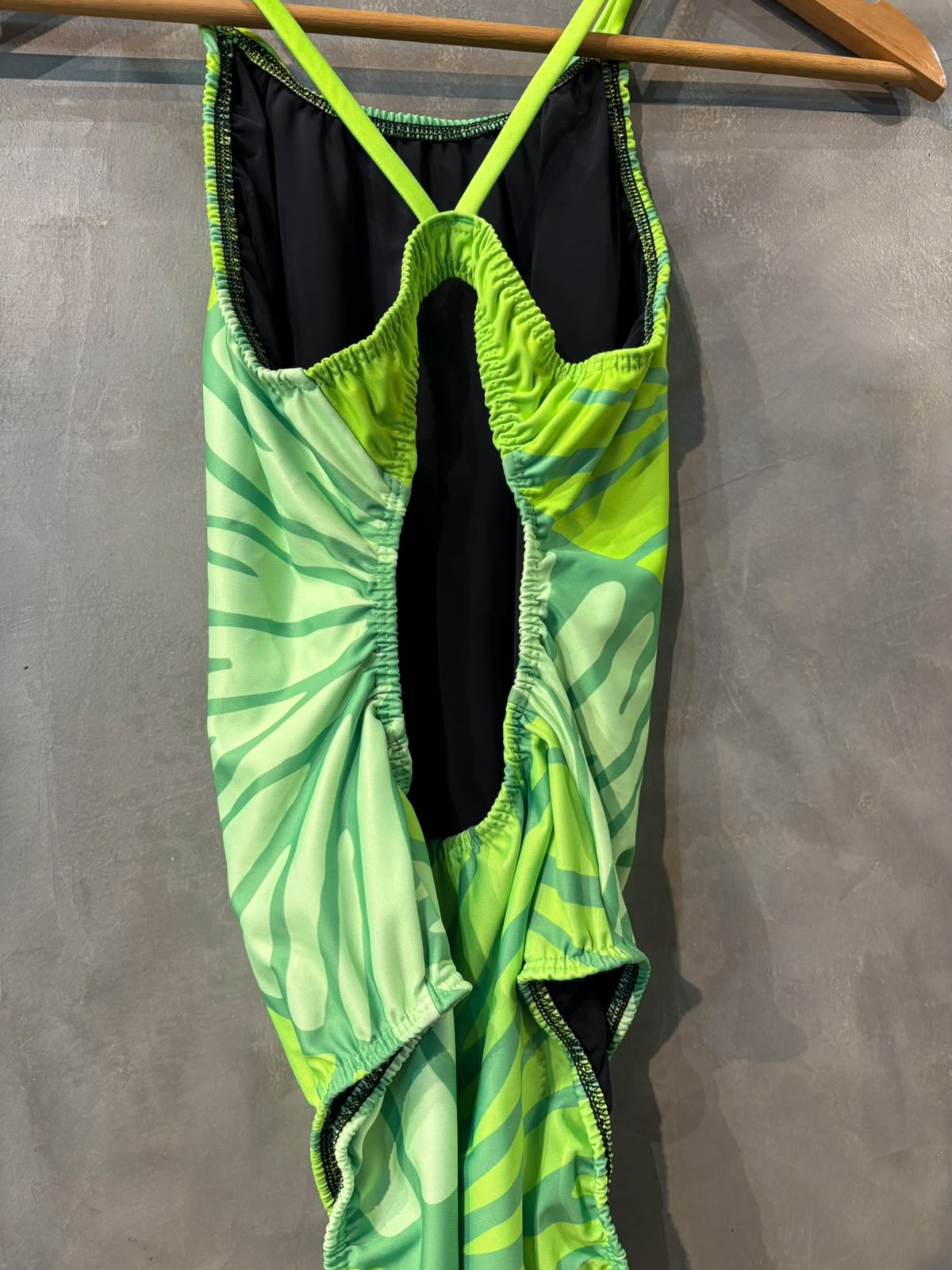 MAIÔ WOOM SWIM VERDE miniatura 2