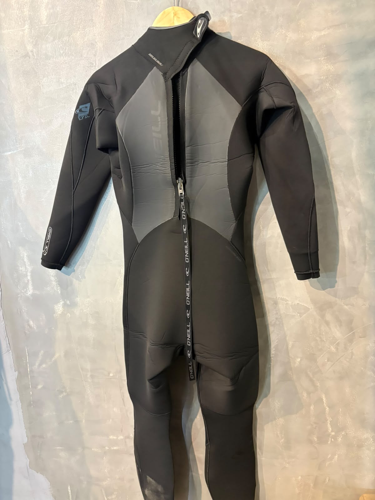 ROUPA DE BORRACHA ONEILL miniatura 4